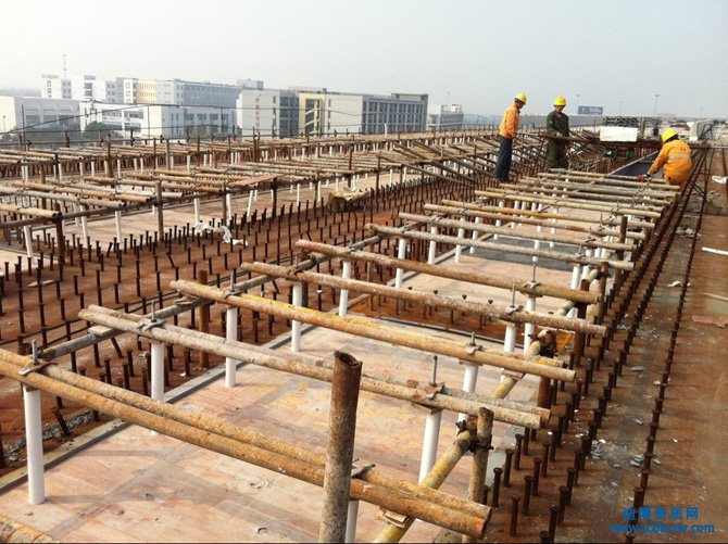 ʩ�����I(y��)�ְ��c�ڄ�(w��)�ְ��ą^(q��)�e��ʲô